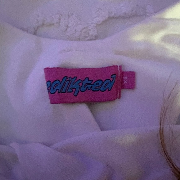 Edikted White Crop Top - Picture 6 of 6